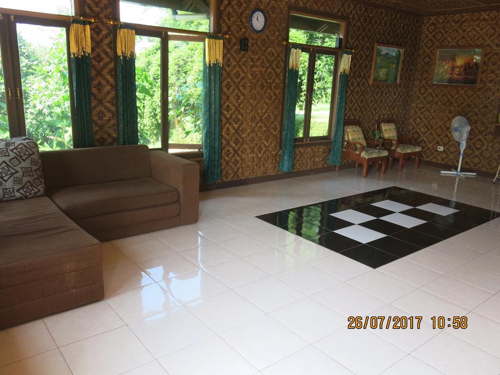 Salak Sunrise Homestead *
